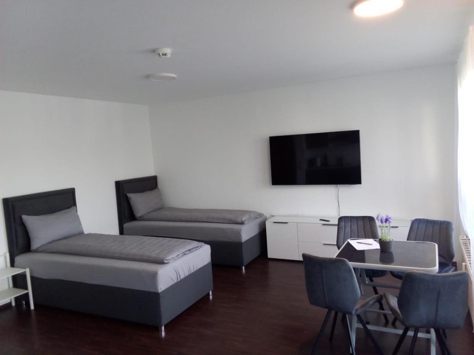Apartment Metzingen City Exterior foto